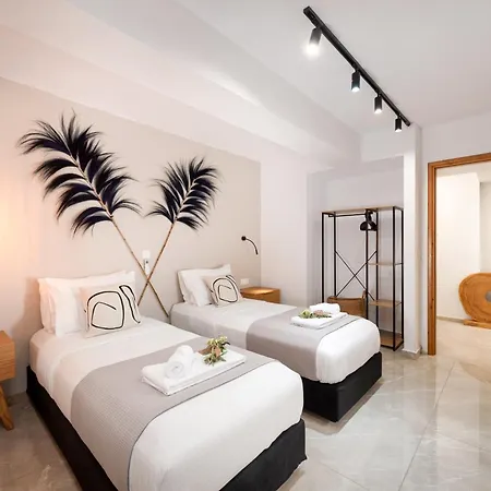 Hypnosis Beachside With Private Heated Pool Apartament *