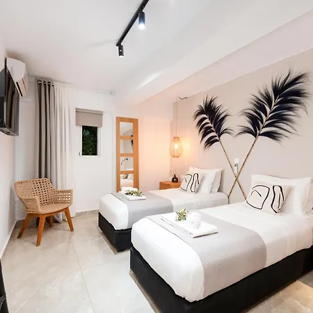 Hypnosis Beachside With Private Heated Pool Apartament Georgioupoli