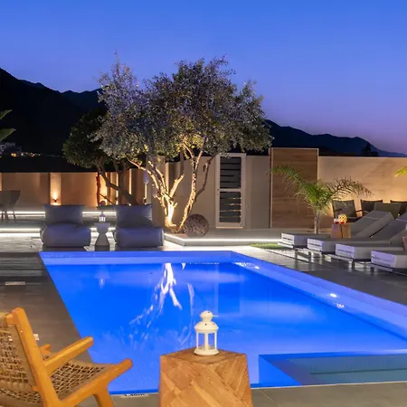 Hypnosis Beachside With Private Heated Pool * Georgioupoli