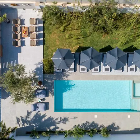 Hypnosis Beachside With Private Heated Pool Apartament *