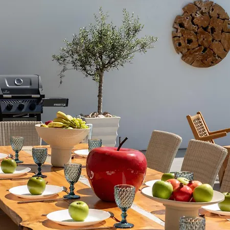 Hypnosis Beachside With Private Heated Pool Apartament
